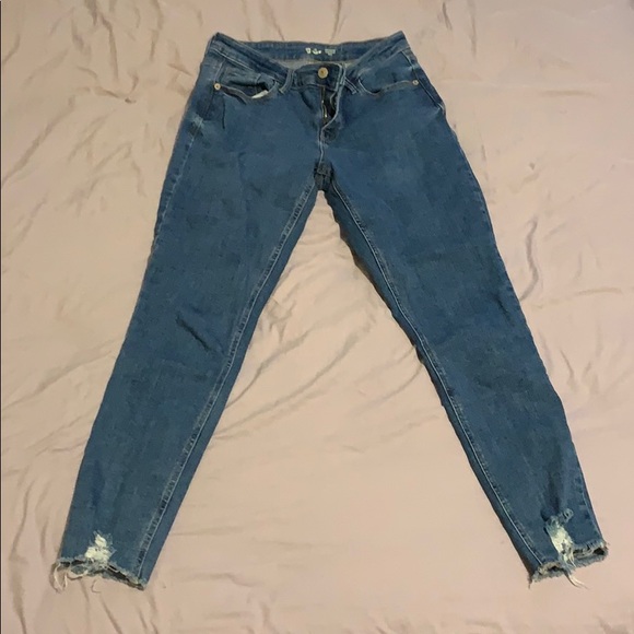 jeans with shredded bottoms